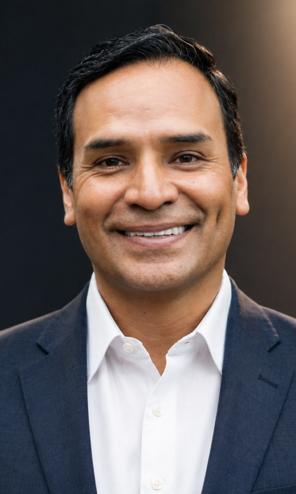 Gus Penaranda 600x1000